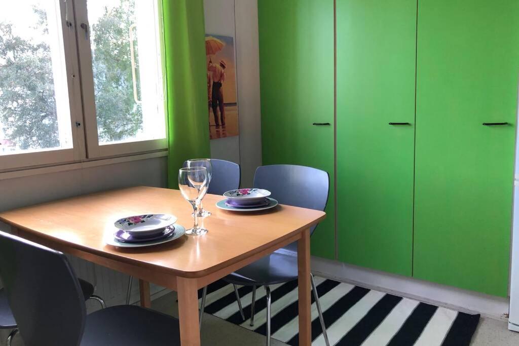 Vaerikaes Puutalokaksio 1-6 Hloelle, Ilm Parkit Apartment Oulu Bagian luar foto