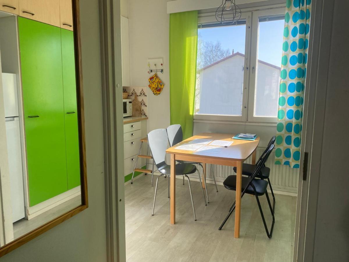 Vaerikaes Puutalokaksio 1-6 Hloelle, Ilm Parkit Apartment Oulu Bagian luar foto